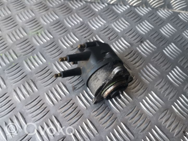 Renault Safrane Spark distributor 7700742854