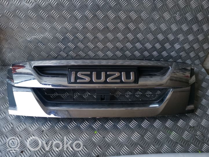 Isuzu D-Max Maskownica / Grill / Atrapa górna chłodnicy 