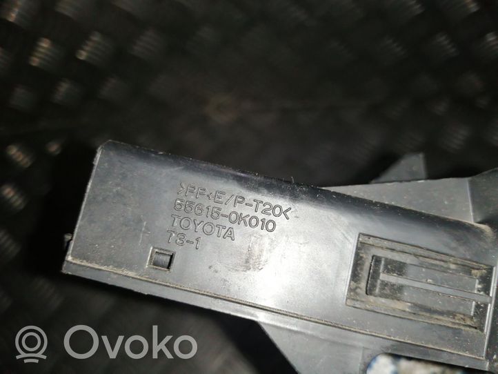 Toyota Hilux (AN10, AN20, AN30) Uchwyt na kubek deski rozdzielczej 556350K010
