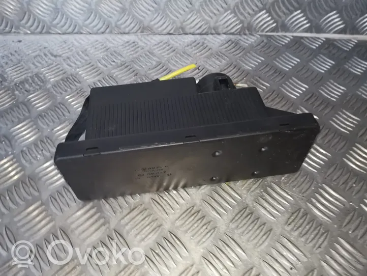 Mercedes-Benz E W210 Pompe à vide verrouillage central 0132006338