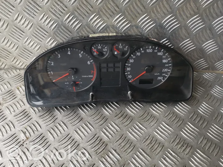 Audi A4 S4 B5 8D Tachimetro (quadro strumenti) 8D0919861C