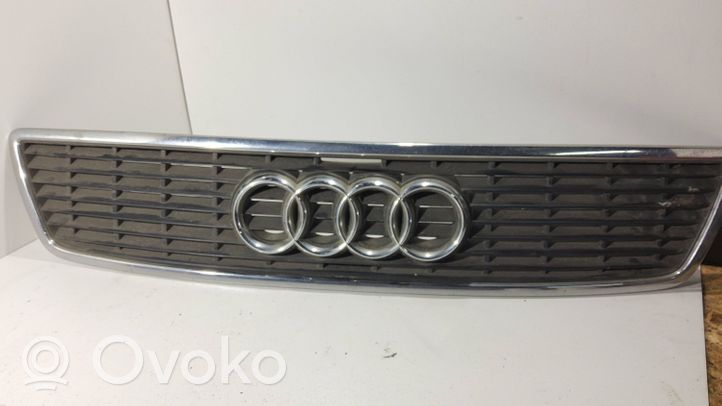 Audi A8 S8 D2 4D Atrapa chłodnicy / Grill 4D0853651B