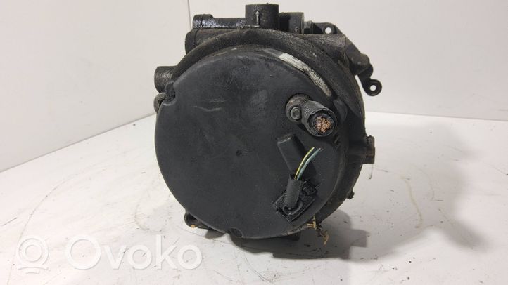 Mercedes-Benz E W210 Generatore/alternatore A0001501650