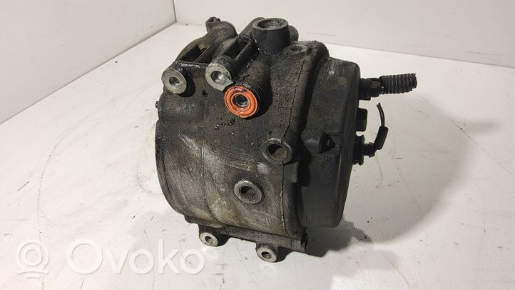 Mercedes-Benz E W210 Generatore/alternatore A0001501650