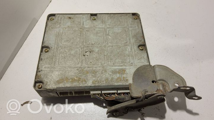 Toyota Avensis Verso Sterownik / Moduł ECU 8966144270