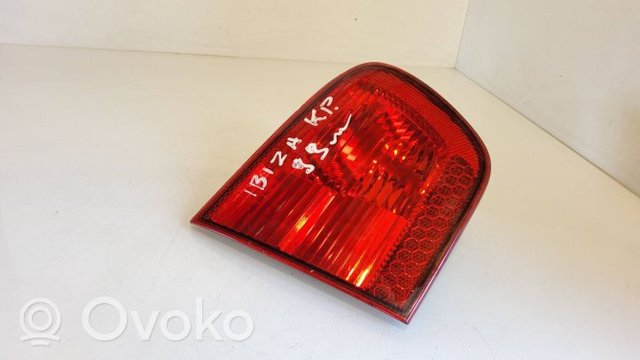 Seat Ibiza II (6k) Lampy tylnej klapy bagażnika 6K6945107B