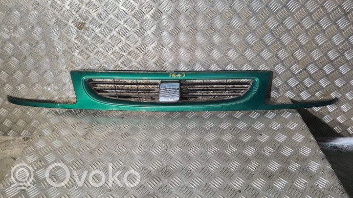 Seat Ibiza II (6k) Maskownica / Grill / Atrapa górna chłodnicy 6K0854643