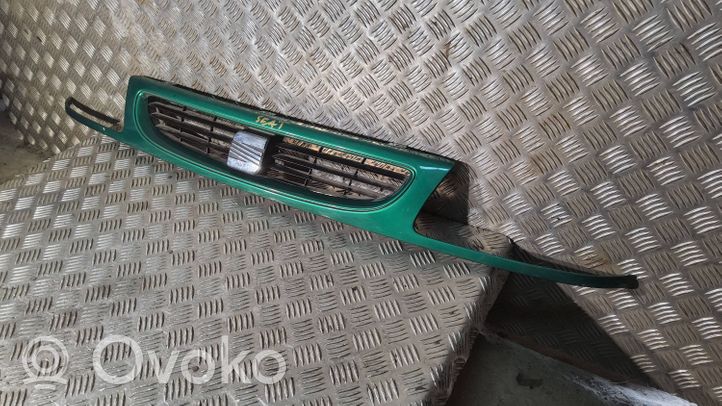 Seat Ibiza II (6k) Grille calandre supérieure de pare-chocs avant 6K0854643