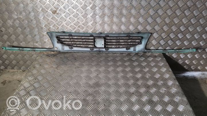 Seat Ibiza II (6k) Grille calandre supérieure de pare-chocs avant 6K0854643