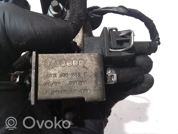 Volkswagen II LT Solenoidinis vožtuvas 028906283F