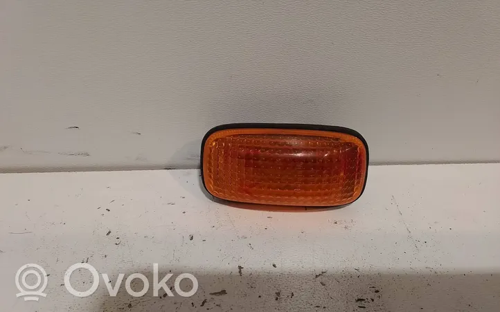 Nissan Primera Kierunkowskaz błotnika przedniego 261602F000