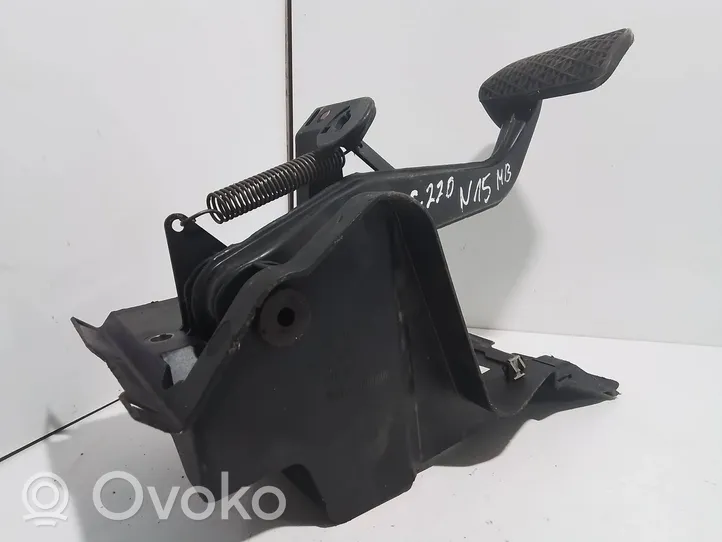 Mercedes-Benz C W203 Pedal de freno 2032900619