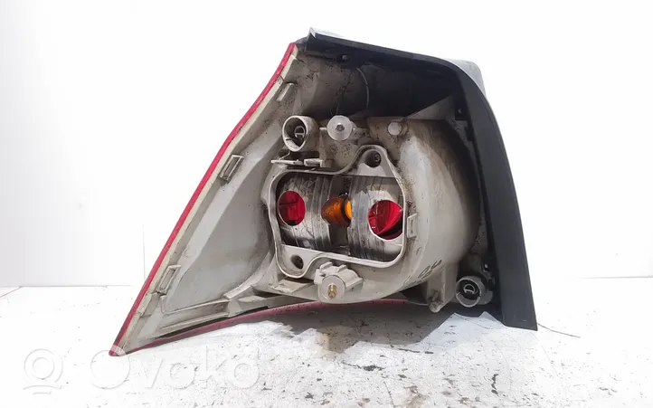 Volkswagen Golf V Lampy tylnej klapy bagażnika 1K6945096E