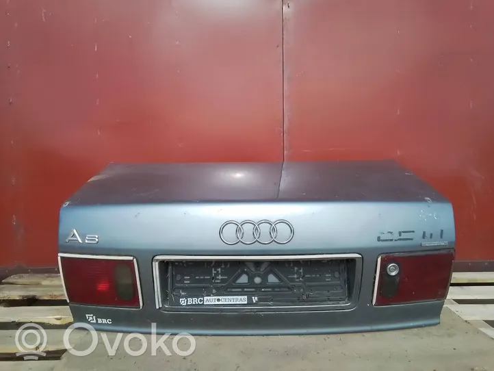 Audi A8 S8 D2 4D Takaluukun/tavaratilan kansi 