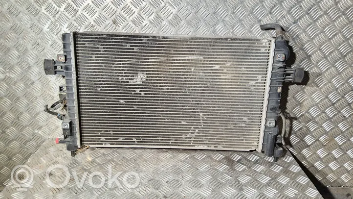 Opel Zafira B Coolant radiator 13128818