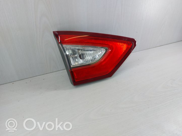 Ford Fusion II Tailgate rear/tail lights F00HTF405500