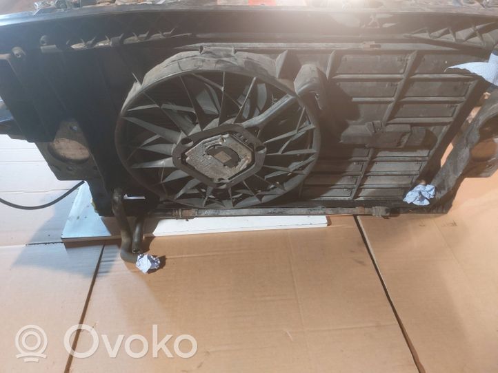 Audi A8 S8 D3 4E Pannello di supporto del radiatore 4E0121207