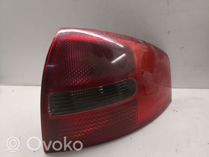 Audi A6 S6 C5 4B Lampa tylna 