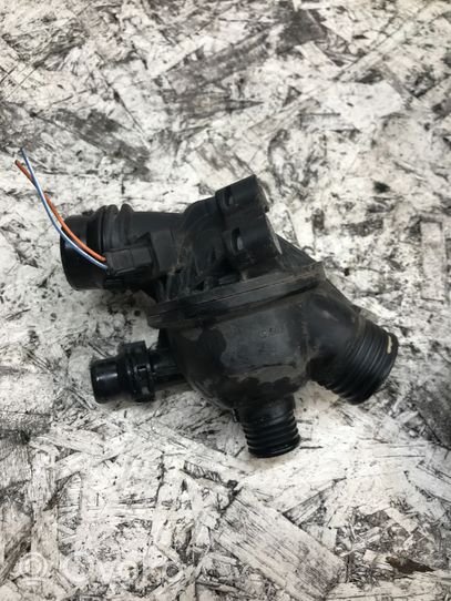 BMW 3 E90 E91 Boîtier de thermostat 7552403