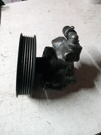 Audi A5 8T 8F Pompe de direction assistée 8K0145154