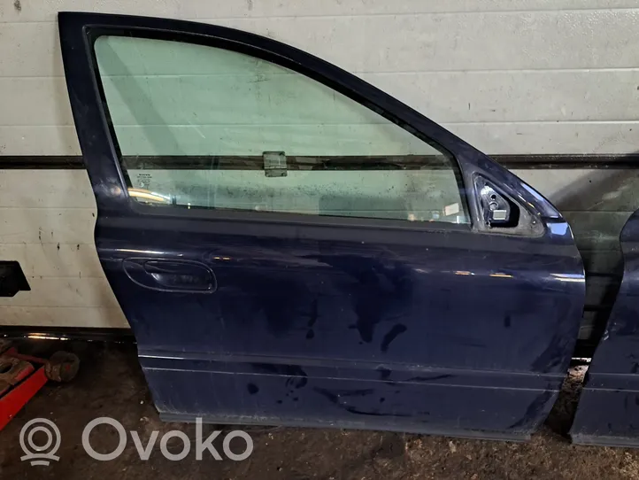 Volvo V70 Drzwi przednie 61346