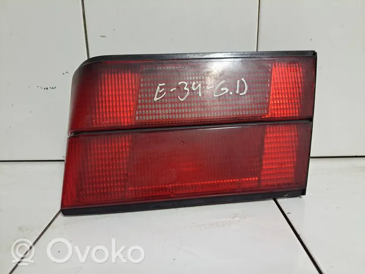 BMW 5 E34 Lampy tylnej klapy bagażnika 13400200