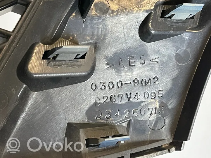 Mazda Demio Grille calandre supérieure de pare-chocs avant D34250712