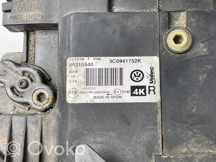 Volkswagen PASSAT B6 Передняя фара 3C0941752K