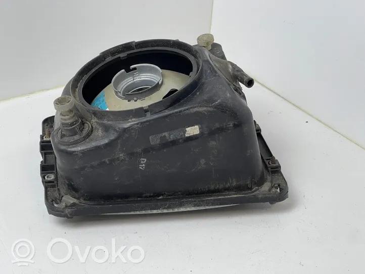 Mercedes-Benz 207 310 Phare frontale 12130100