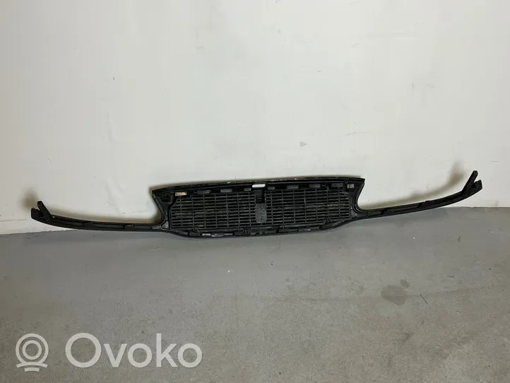 Renault Safrane Etusäleikkö 7700847088