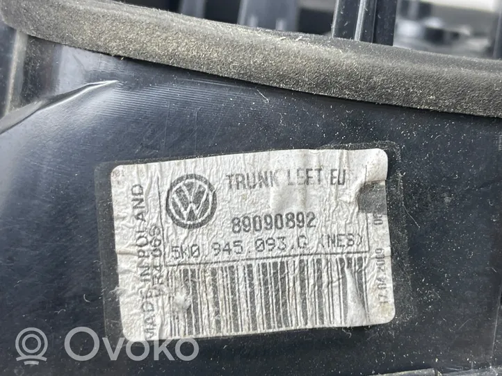 Volkswagen Golf VI Takaluukun takavalot 5K0945093G