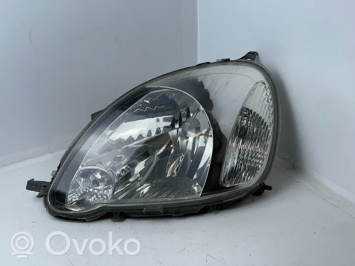 Toyota Yaris Lampa przednia 811500D081