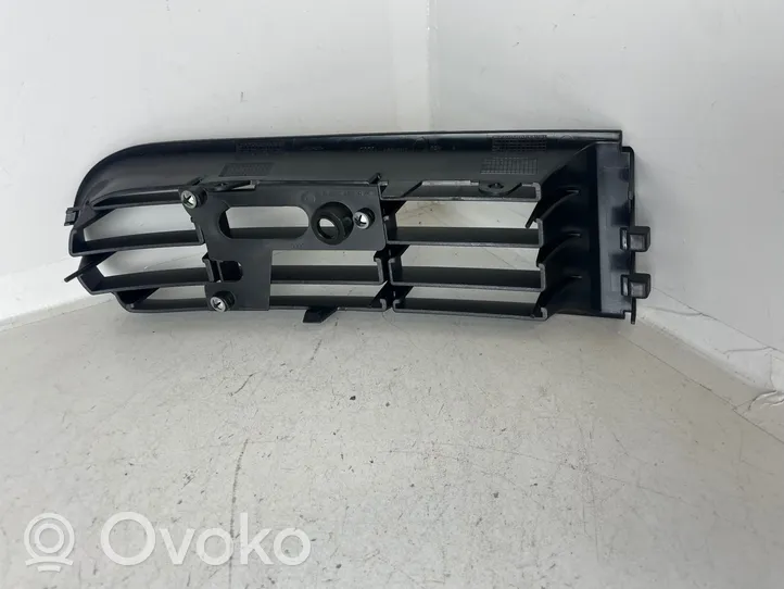 Audi A3 S3 8L Grotelės apatinės (trijų dalių) 8L0807489BC