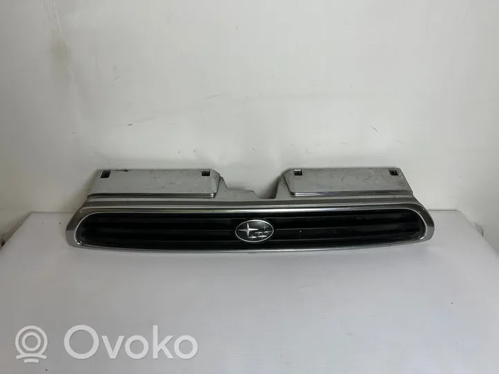 Subaru Legacy Grille calandre supérieure de pare-chocs avant Chrome