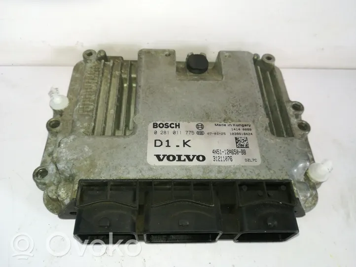 Volvo C30 Moottorin ohjainlaite/moduuli 0281011775