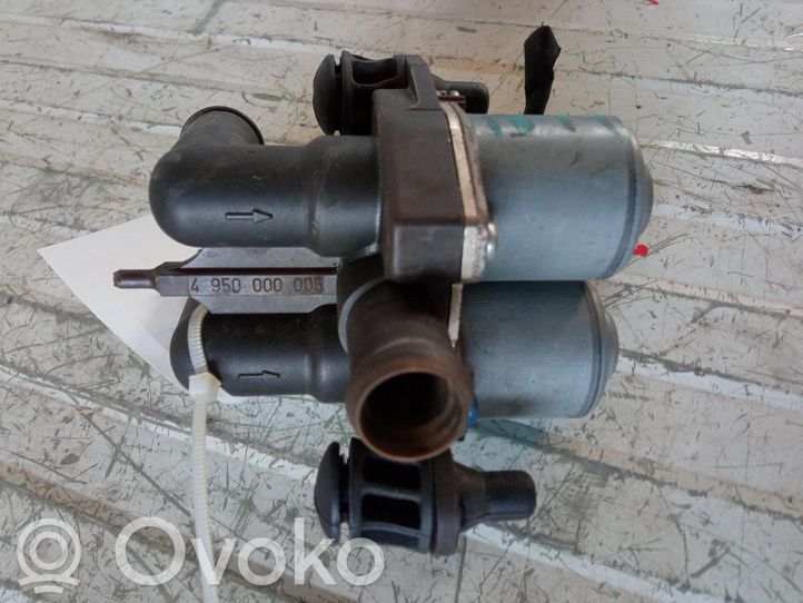 0018303484 MercedesBenz C W202 Coolant heater control valve, 28.57 € RRR