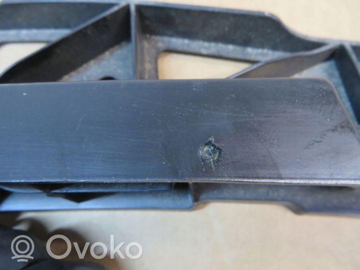 Volkswagen PASSAT B8 Rear bumper mounting bracket 3G9807863B