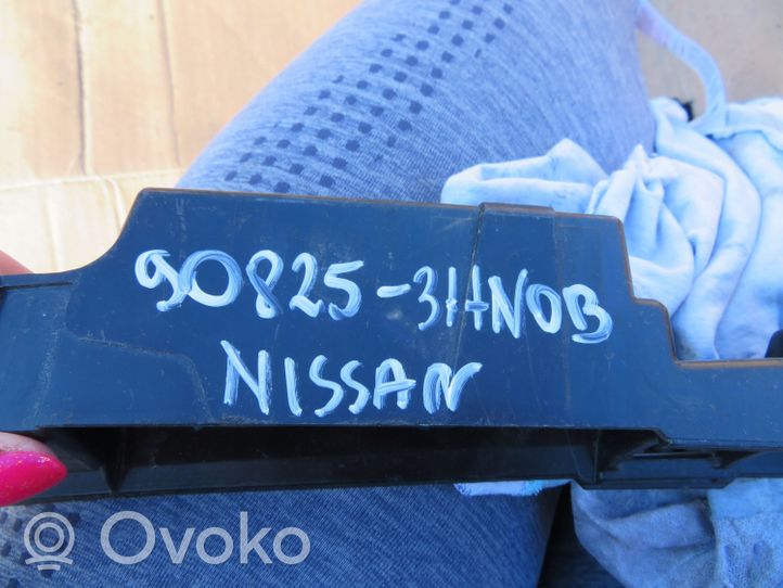 Nissan Micra Staffa di rinforzo montaggio del paraurti posteriore 908253HN0B