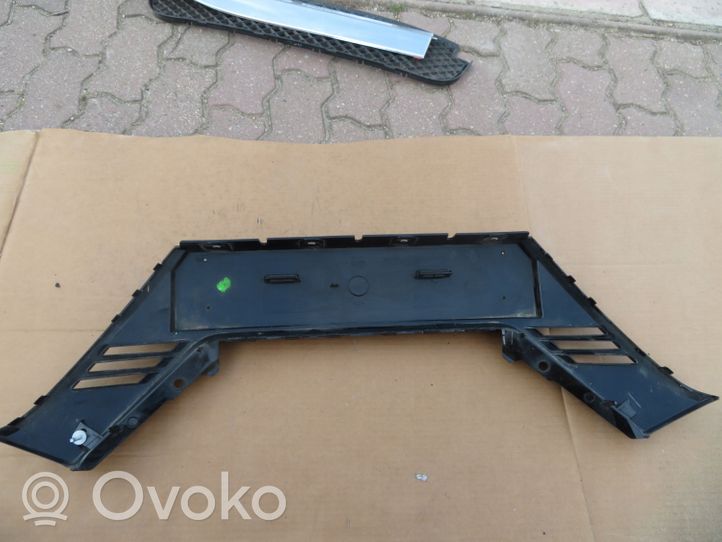 Nissan Qashqai Cornice porta targa 62070HV01A