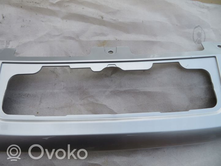 Maserati Levante Rivestimento della parte inferiore del paraurti posteriore 670045350