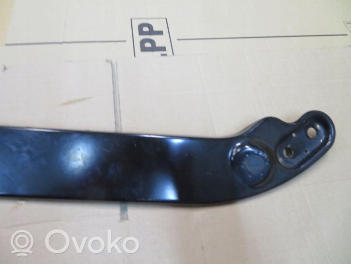 Volkswagen Touran III Support phare frontale 5TA806929