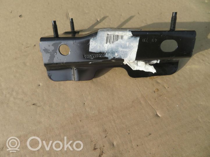 Renault Clio IV Uchwyt / Mocowanie błotnika przedniego 631459812R