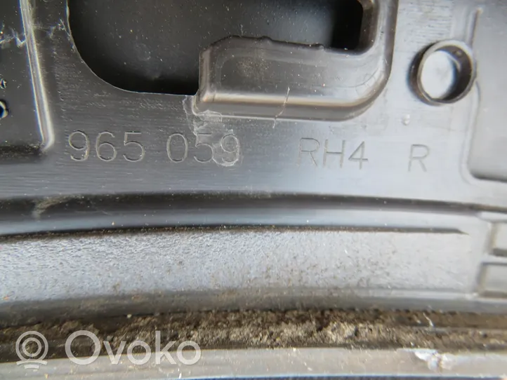 Audi Q3 8U Takalokasuojan koristelista 965059RH4