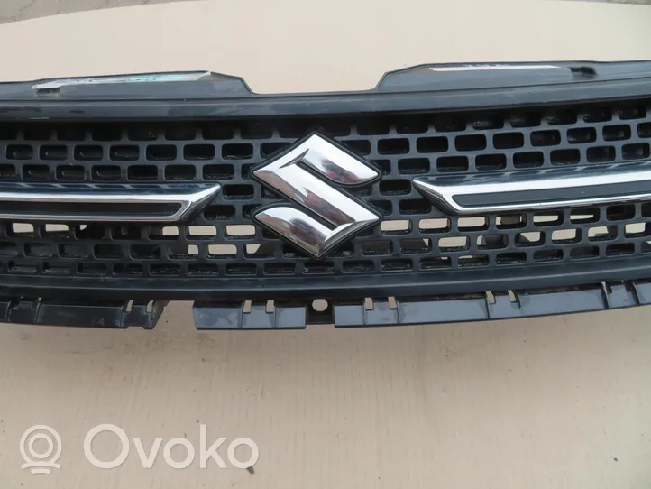 Suzuki Ignis Maskownica / Grill / Atrapa górna chłodnicy 72112-62R0