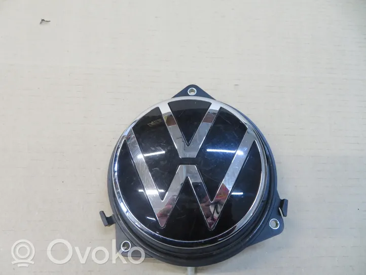 Volkswagen Golf VIII Poignée extérieure de hayon arrière 5H6827469