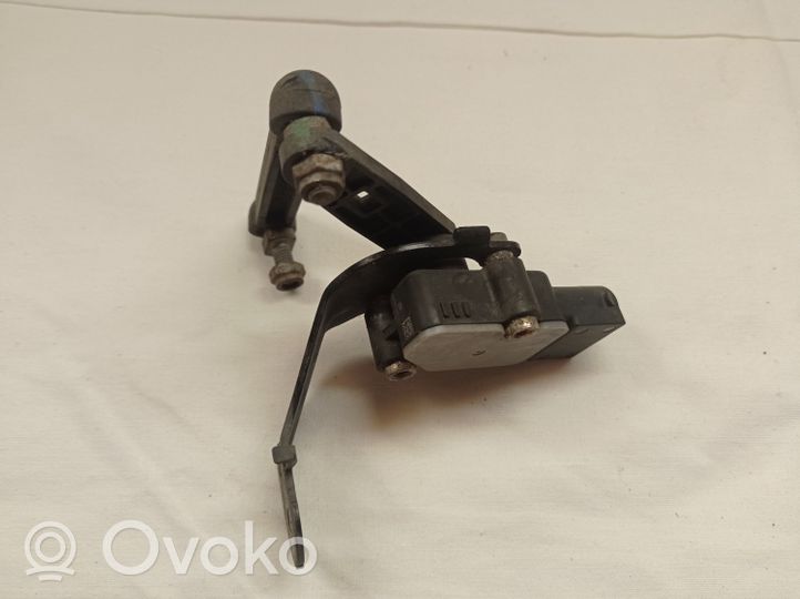 BMW X5 F15 Sensor de altura del nivel de la suspensión neumática trasera 6853747