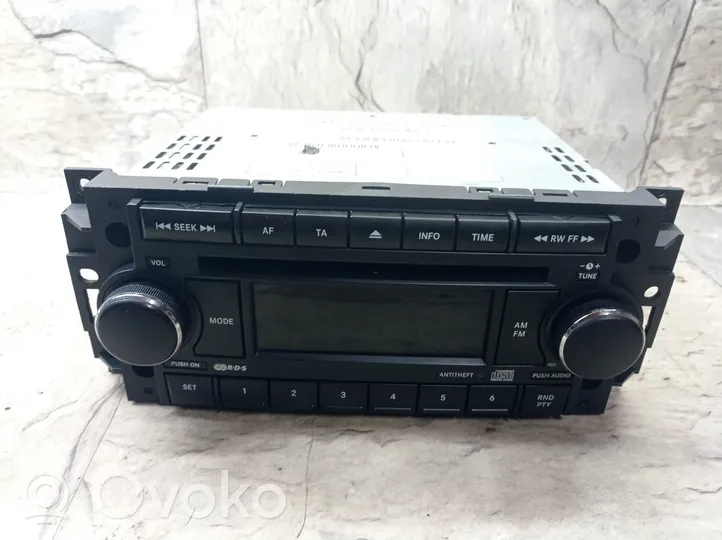Chrysler 300 - 300C Radio/CD/DVD/GPS head unit P05064067AE
