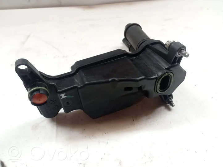 Mercedes-Benz C W205 Oil breather separator A2700104403