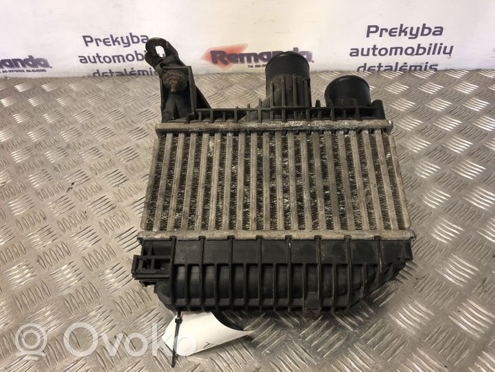 Toyota Corolla E120 E130 Chłodnica powietrza doładowującego / Intercooler 873067D