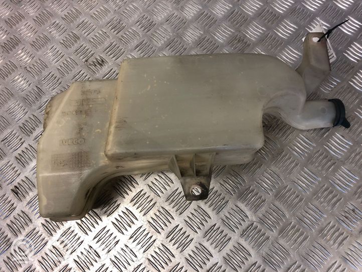 Iveco Daily 30.8 - 9 Windshield washer fluid reservoir/tank 500336393